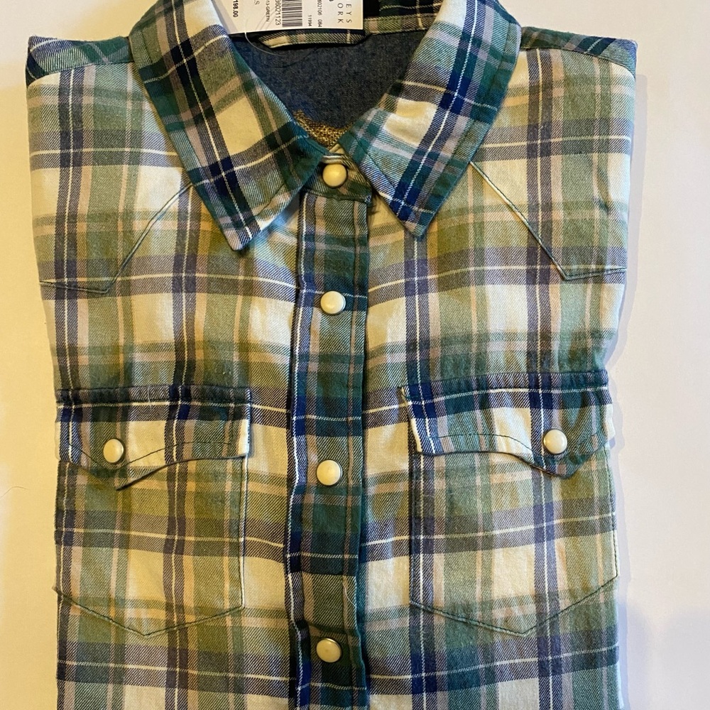 NWT Chip Foster Plaid Women’s Flannel Western Shirt in navy and green plaid. XS